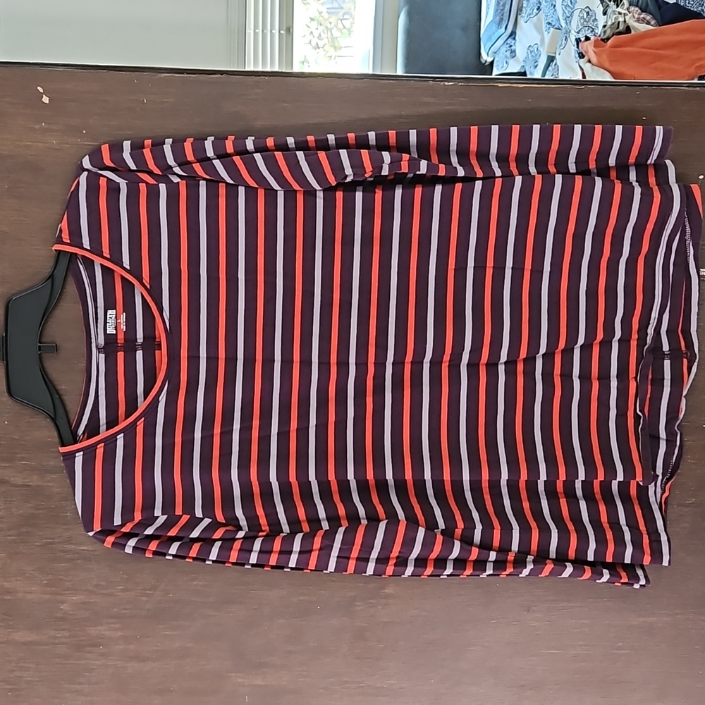 Duluth Trading Co tee